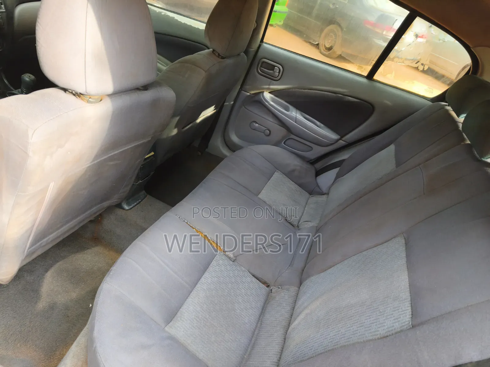 Nissan Almera 1.5i Visia 2005 Red
