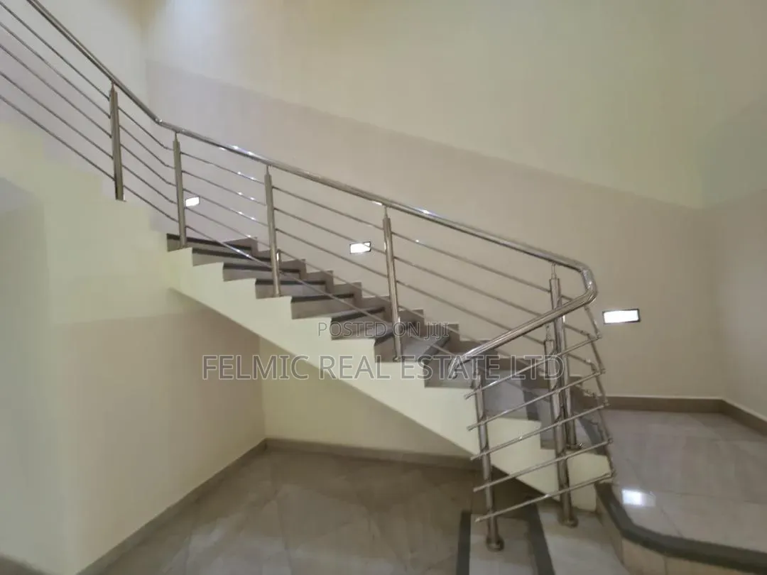 8bdrm Duplex in Felmic Real Estate, A&C Mall Area for rent