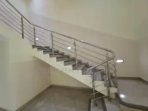 8bdrm Duplex in Felmic Real Estate, A&C Mall Area for rent