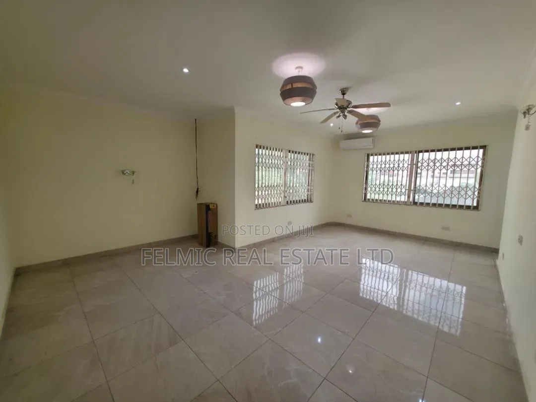 8bdrm Duplex in Felmic Real Estate, A&C Mall Area for rent