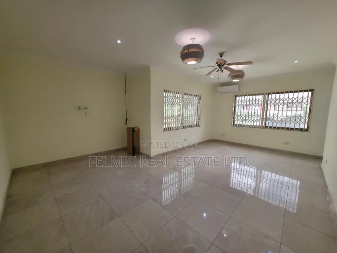 8bdrm Duplex in Felmic Real Estate, A&C Mall Area for rent