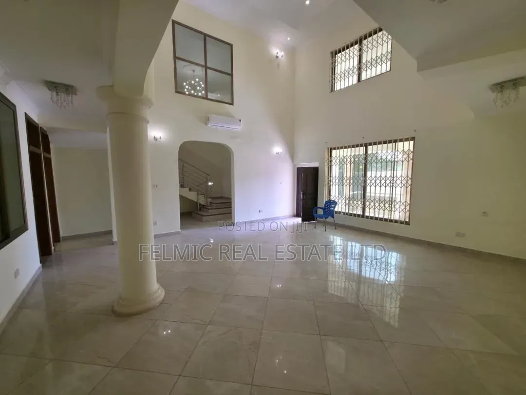 8bdrm Duplex in Felmic Real Estate, A&C Mall Area for rent