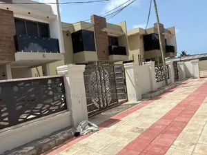 4bdrm Duplex in Tema West- Community, Accra Metropolitan for sale