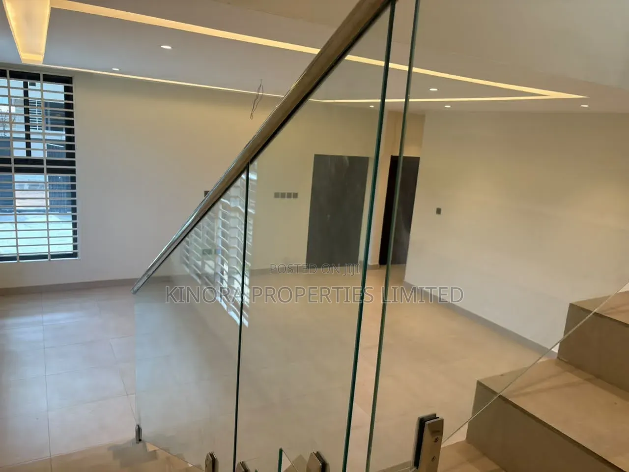 4bdrm Duplex in Tema West- Community, Accra Metropolitan for sale
