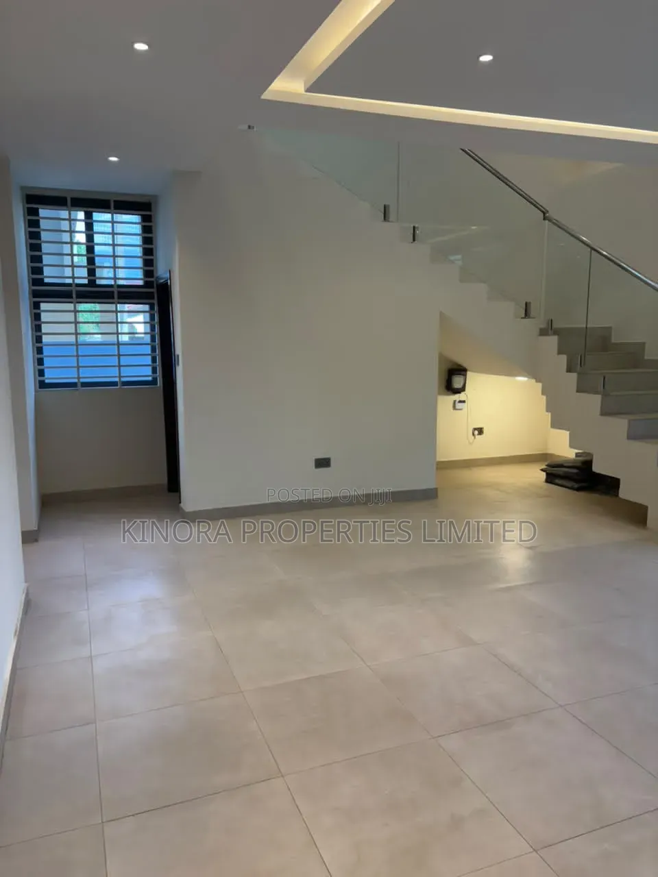 4bdrm Duplex in Tema West- Community, Accra Metropolitan for sale