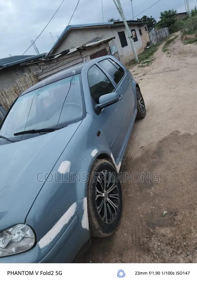 Volkswagen Golf 2006 Blue