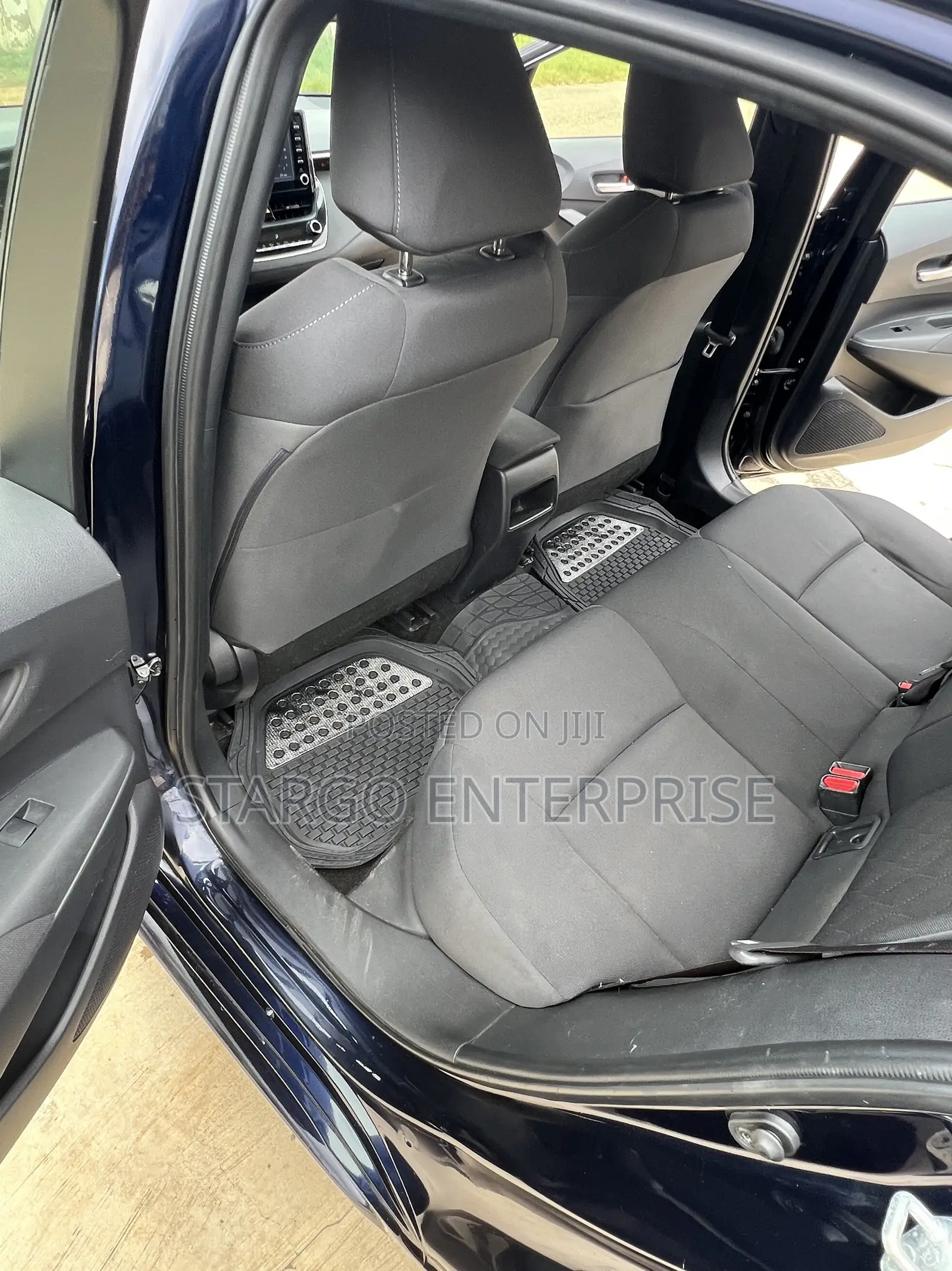 Toyota Corolla LE 2020 Black