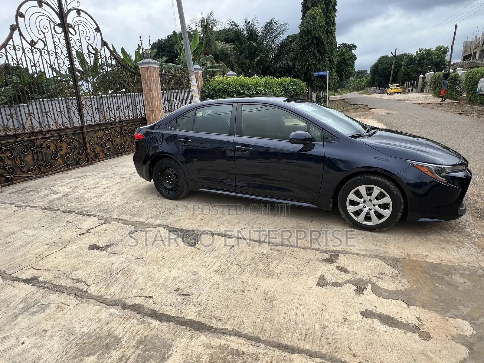 Toyota Corolla LE 2020 Black