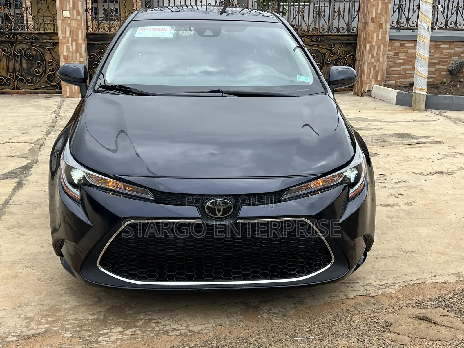 Toyota Corolla LE 2020 Black