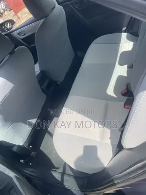 Toyota Corolla LE (1.8L 4cyl 2A) 2018 Black