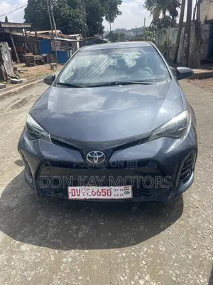 Toyota Corolla LE (1.8L 4cyl 2A) 2018 Black
