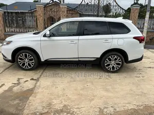 Mitsubishi Outlander SEL AWC 2017 White
