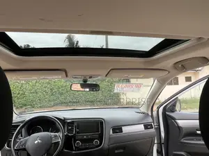 Mitsubishi Outlander SEL AWC 2017 White