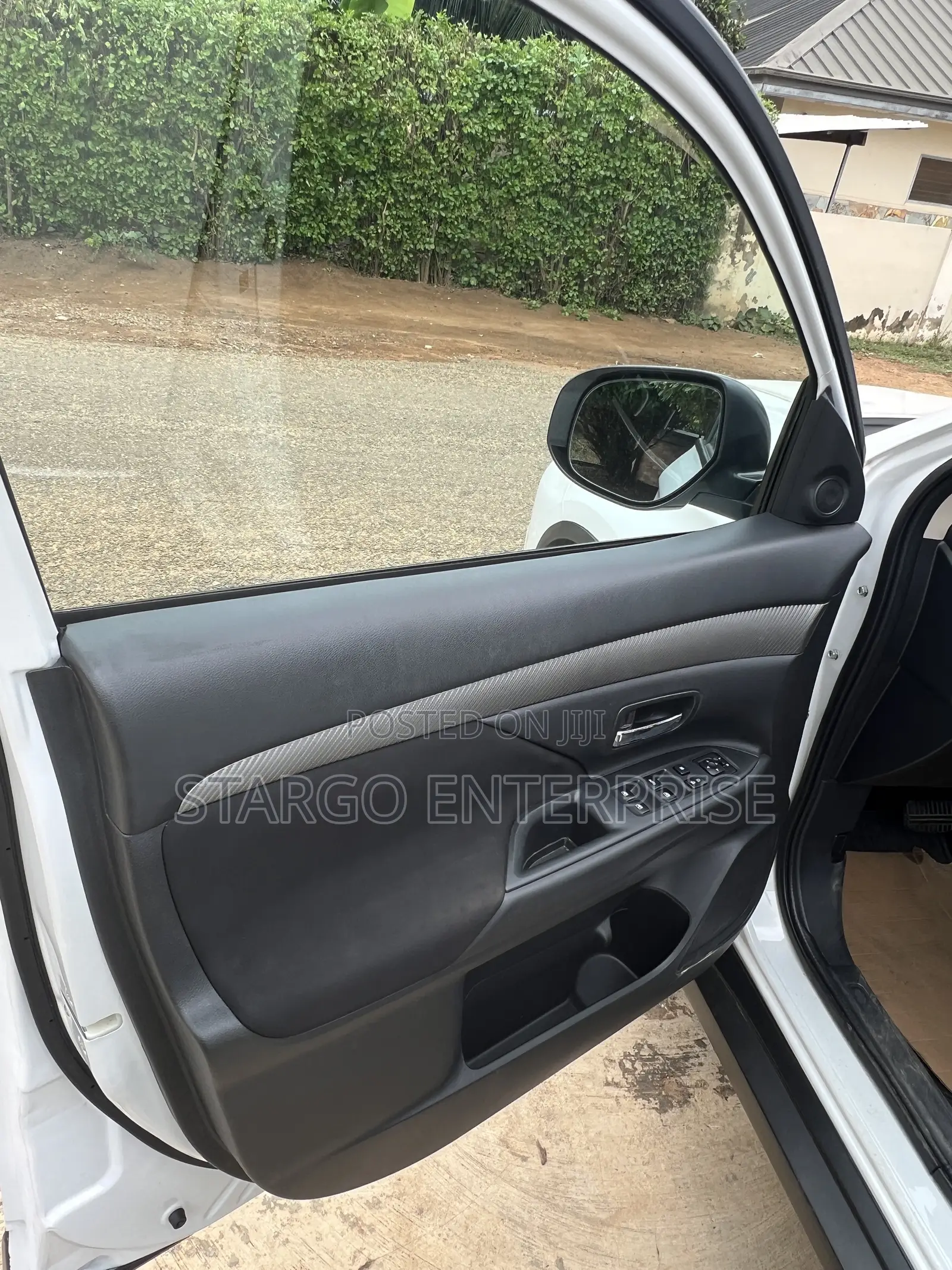 Mitsubishi Outlander SEL AWC 2017 White