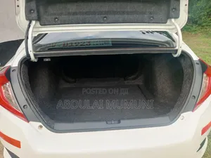 Honda Civic Touring Sedan 2019 White