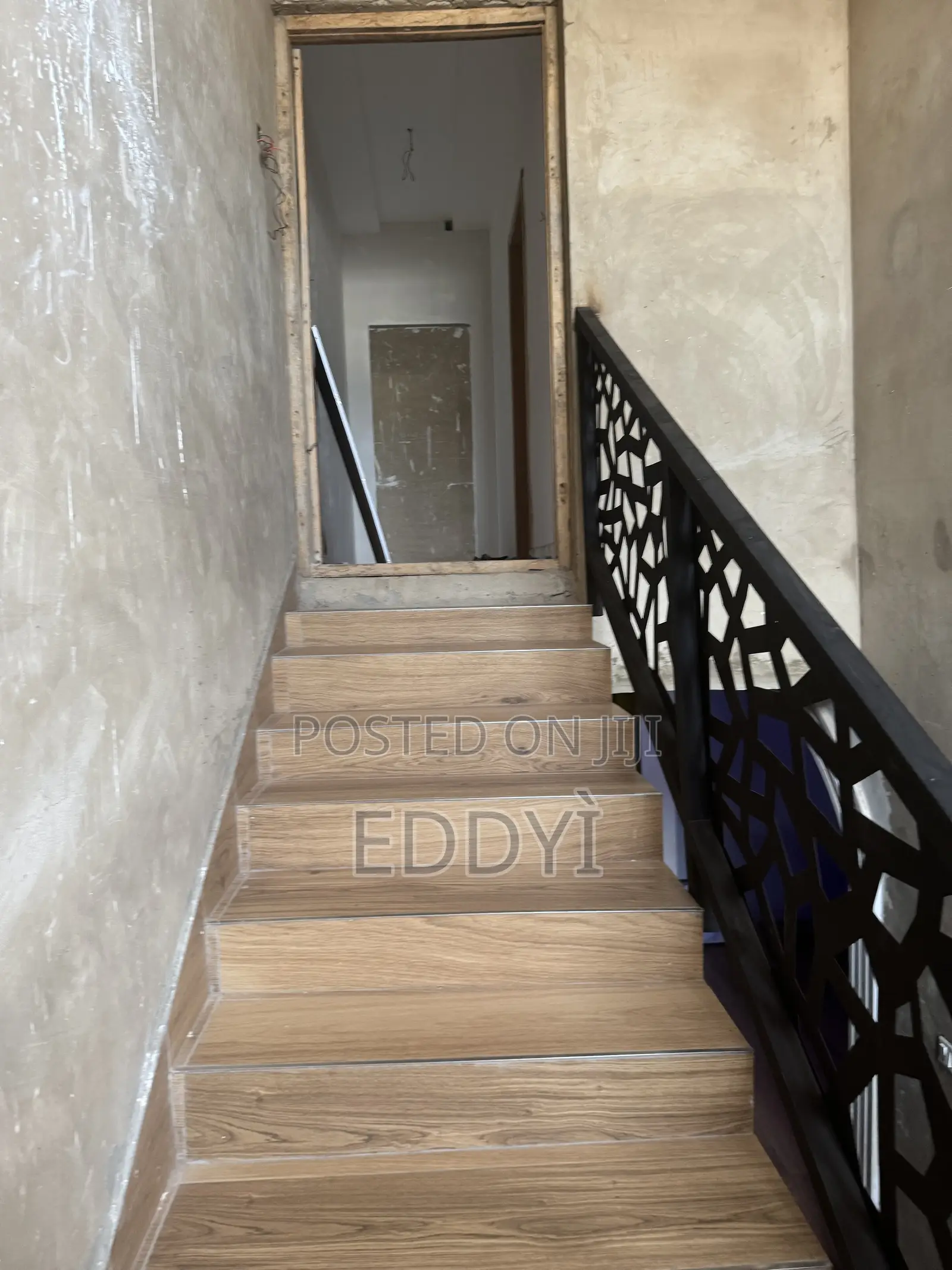 6bdrm House in Tema Metropolitan for sale
