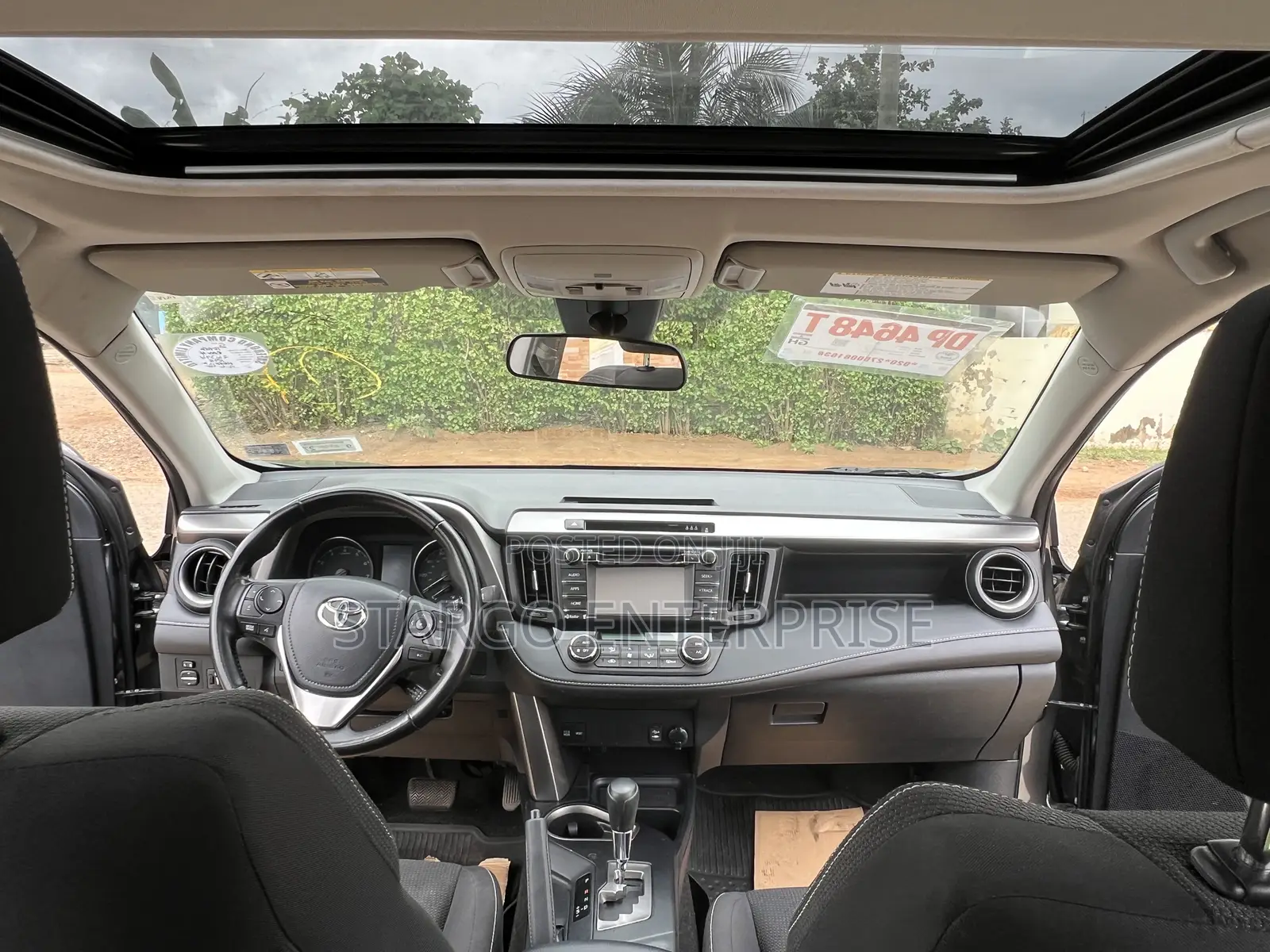 Toyota RAV4 XLE AWD (2.5L 4cyl 6A) 2017 Gray