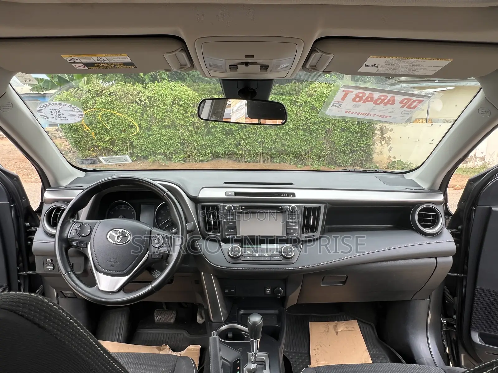 Toyota RAV4 XLE AWD (2.5L 4cyl 6A) 2017 Gray