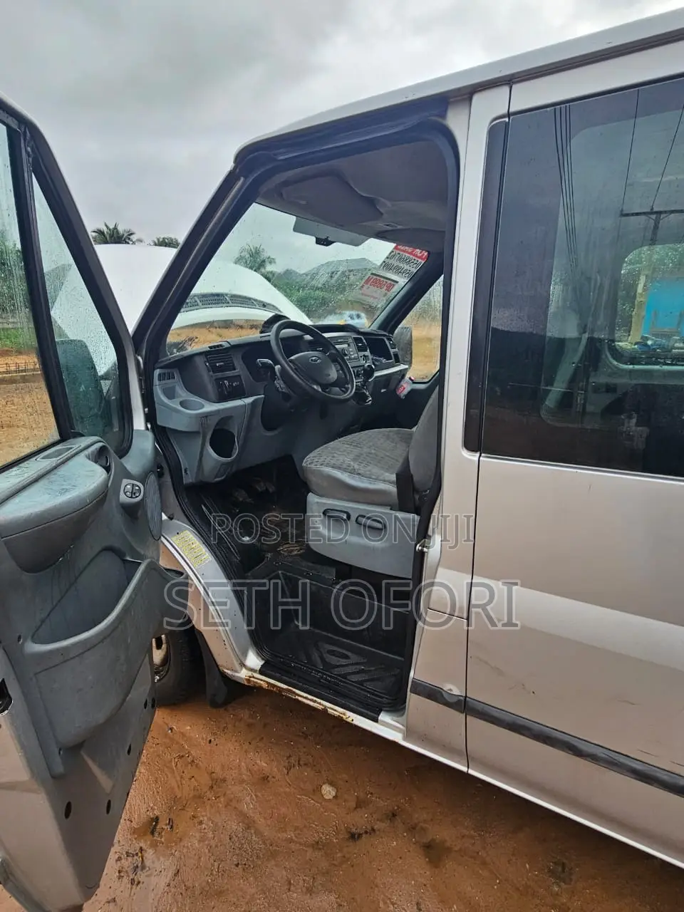 Ford E350 2011 Grey