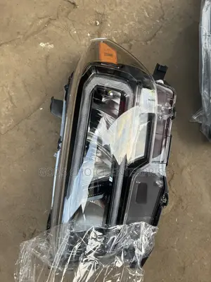 Headlight Tacoma 2016-2020-2022 Black Led