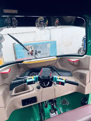 Bajaj RE 2025 Green