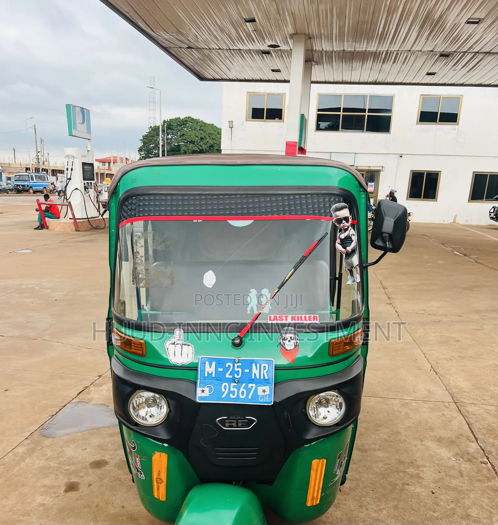 Bajaj RE 2025 Green