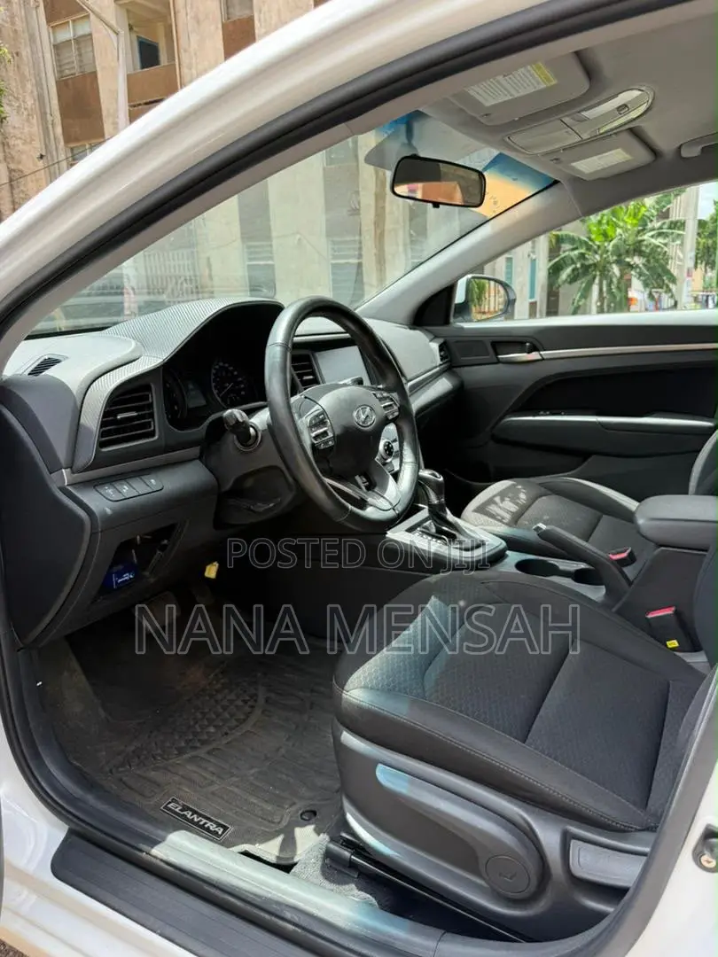 Hyundai Elantra SE 2020 White