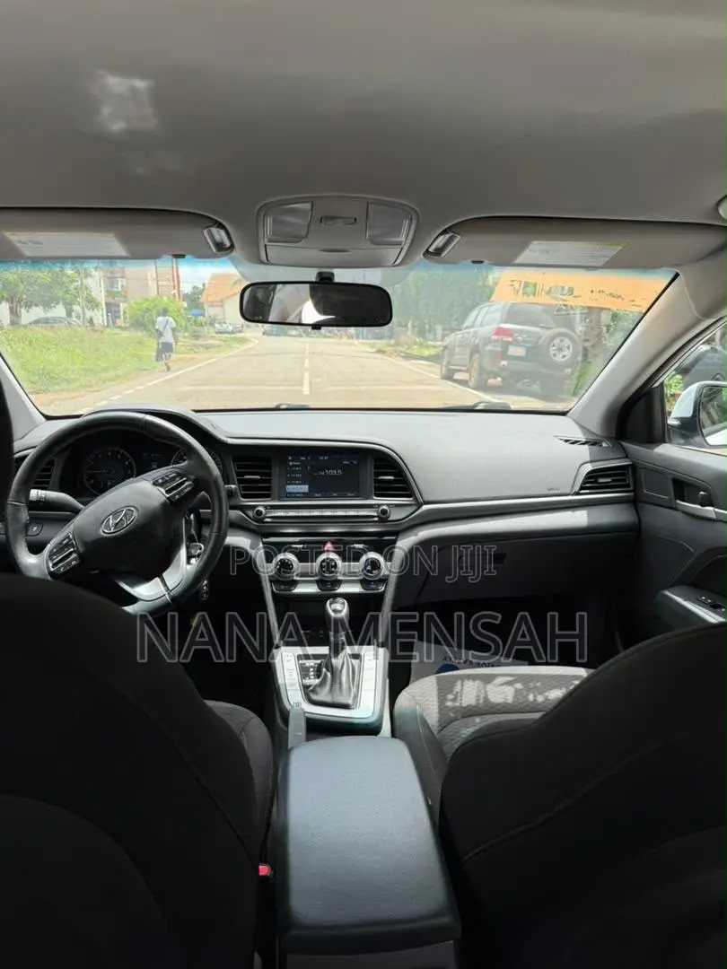 Hyundai Elantra SE 2020 White