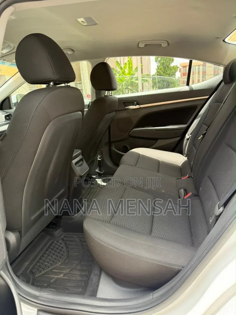Hyundai Elantra SE 2020 White