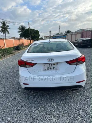 Hyundai Elantra 2015 White