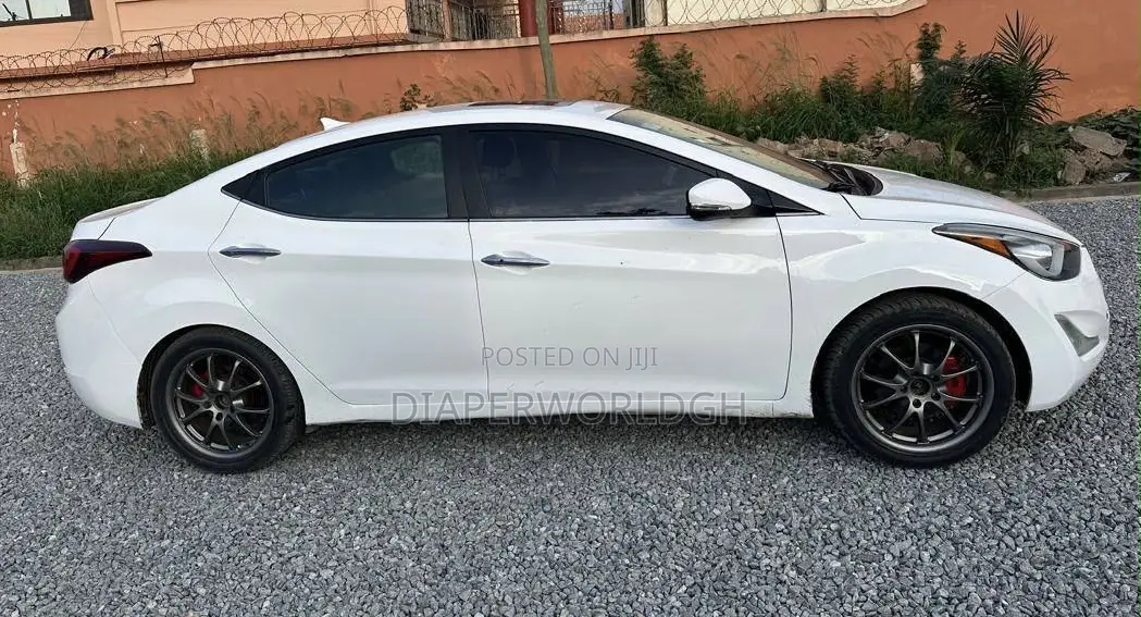 Hyundai Elantra 2015 White