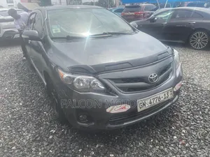 Toyota Corolla 2013 Gray