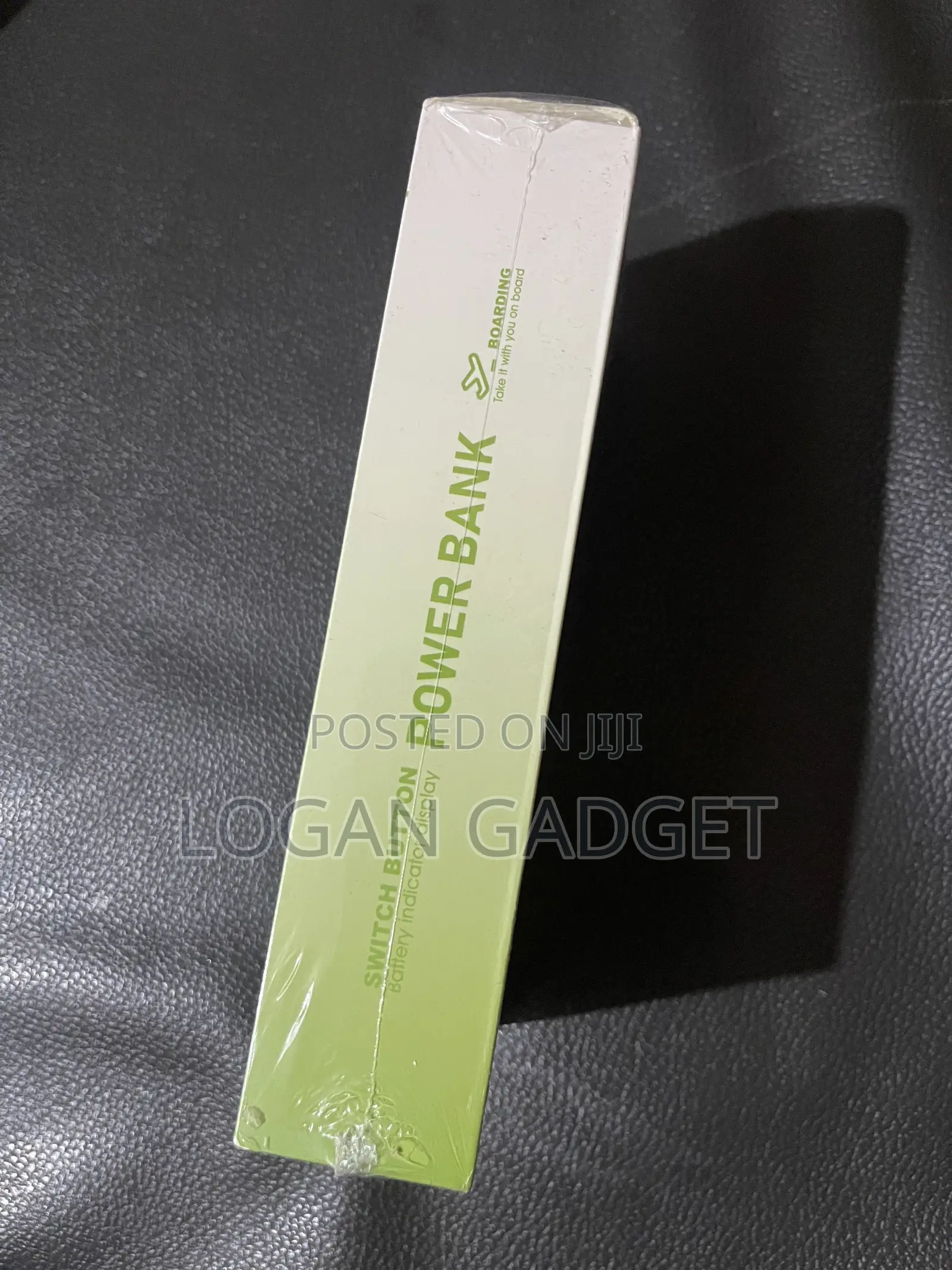 Emmanet 20,000mAh Power Bank – Built-in 3 Charging Cables