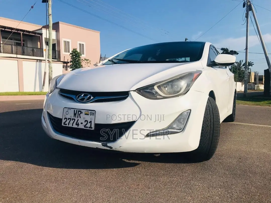 Hyundai Elantra SE Sedan FWD (1.8L 4cyl 6A) 2016 White