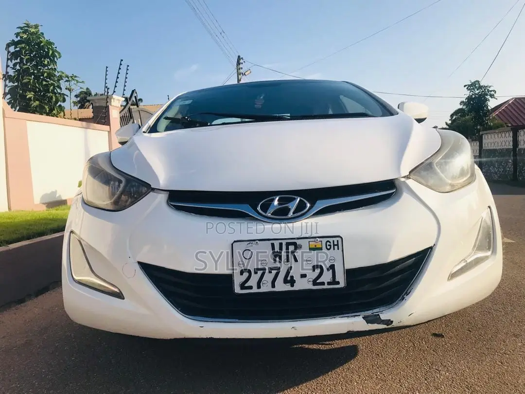 Hyundai Elantra SE Sedan FWD (1.8L 4cyl 6A) 2016 White