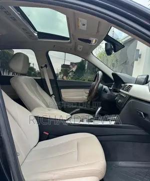 BMW 320i Sedan RWD 2015 Blue