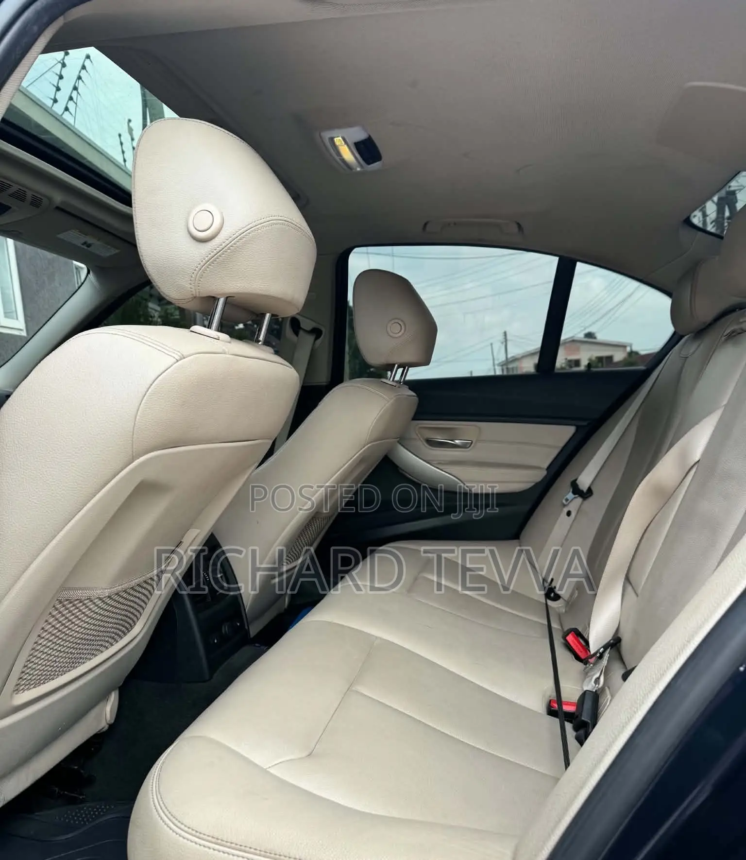 BMW 320i Sedan RWD 2015 Blue