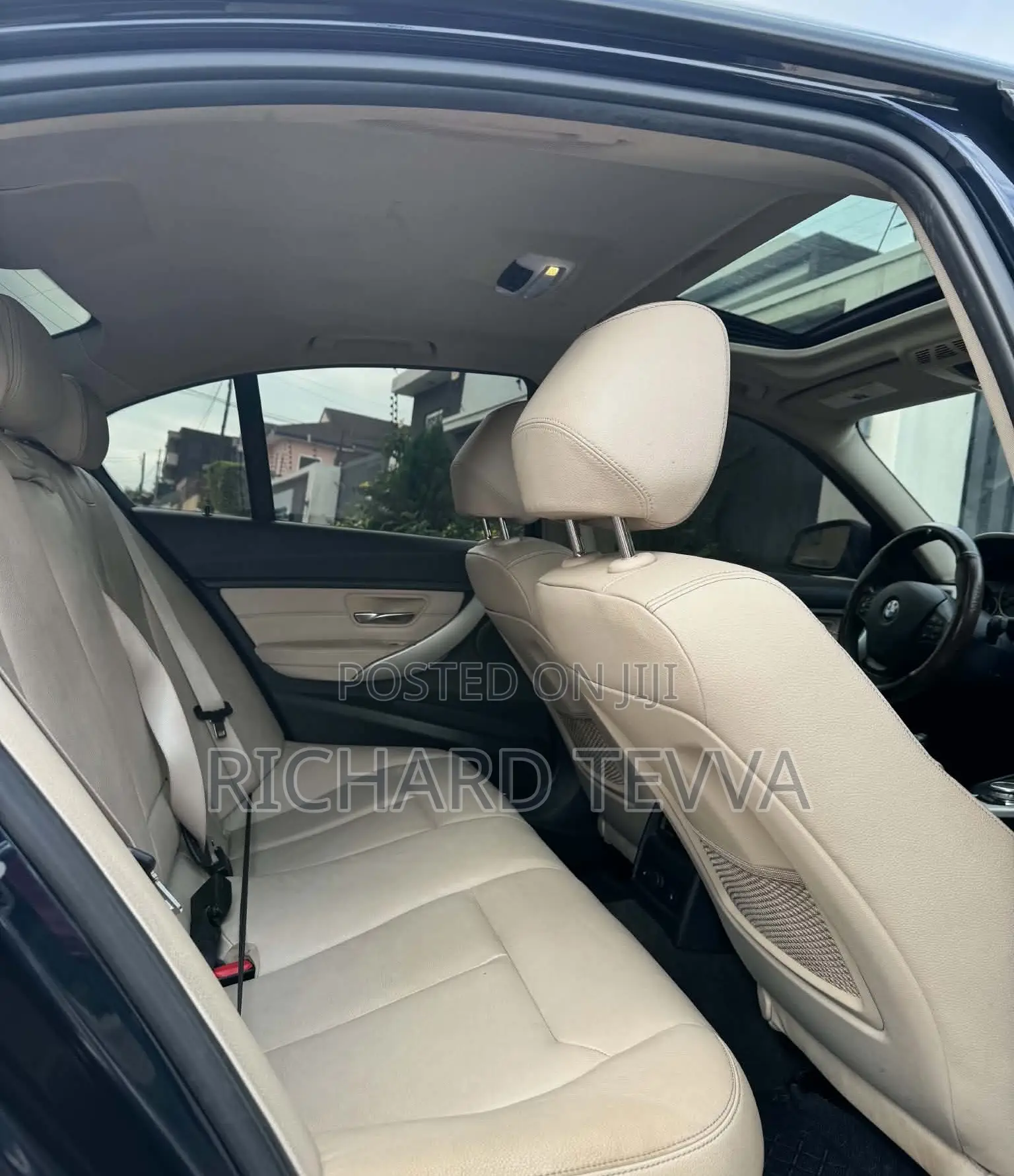 BMW 320i Sedan RWD 2015 Blue