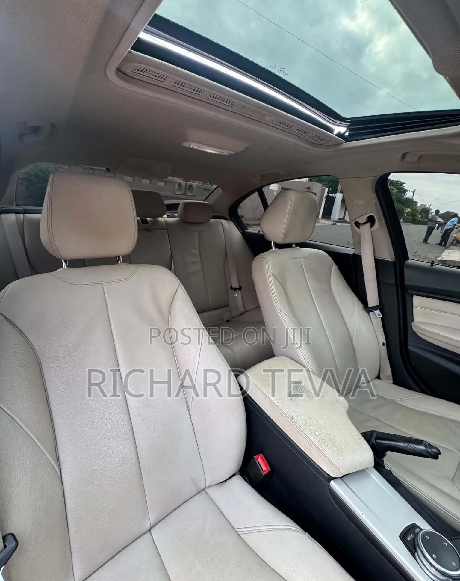 BMW 320i Sedan RWD 2015 Blue