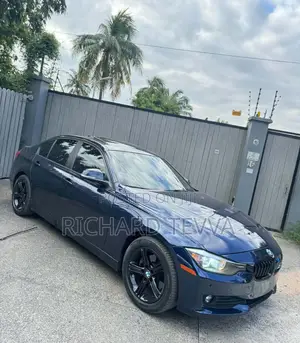 BMW 320i Sedan RWD 2015 Blue