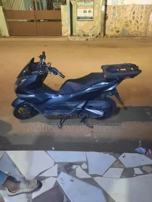 Honda 2022 Gray