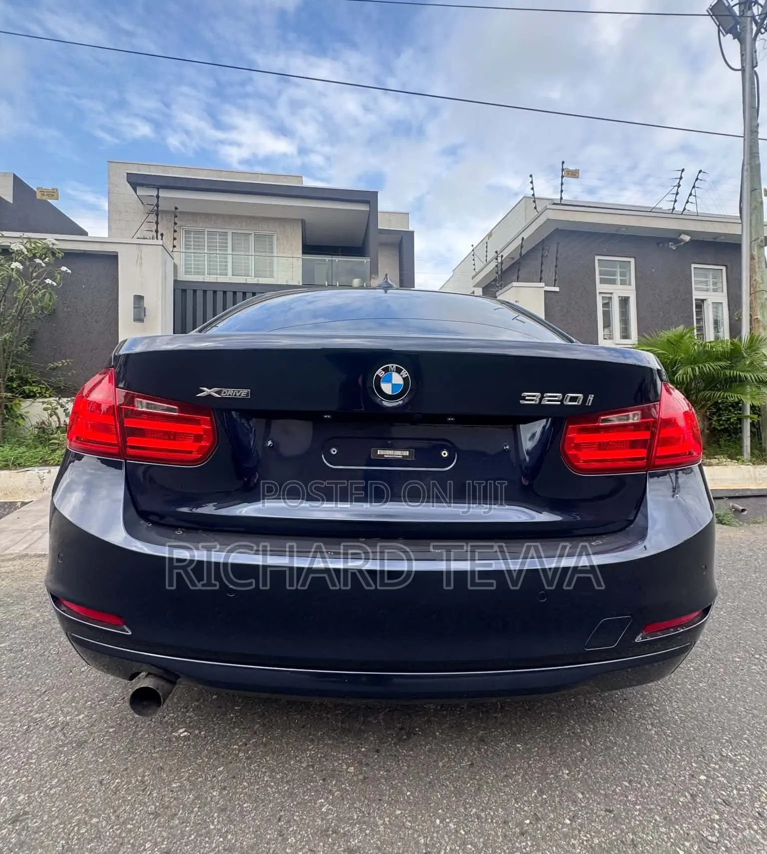 BMW 320i Sedan RWD 2015 Blue