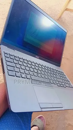 Laptop Dell Precision 3541 32GB Intel Core i5 SSD 1T