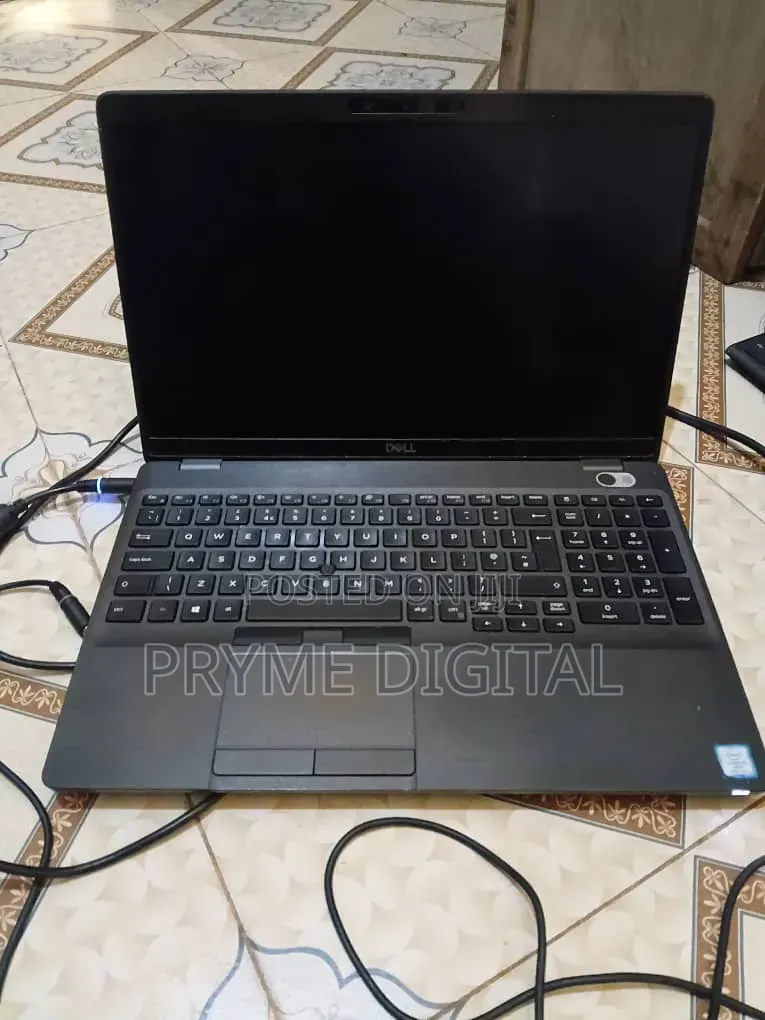 Laptop Dell Precision 3541 32GB Intel Core i5 SSD 1T