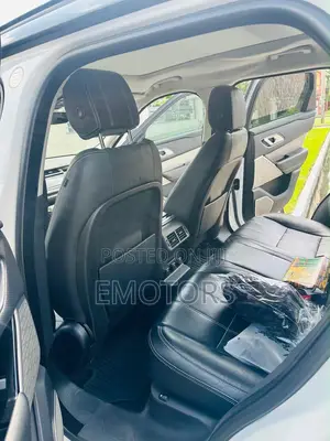 Land Rover Range Rover Velar S 2023 White