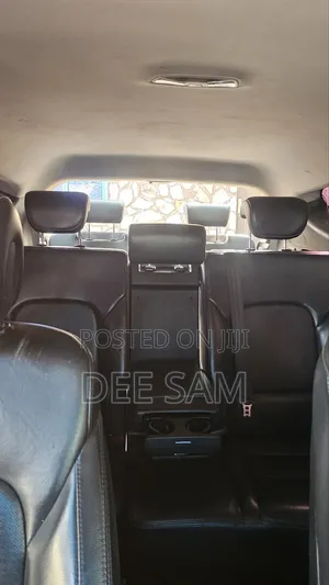 RENT a CAR - 7/8 Seater SUVs