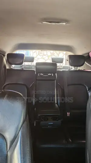 RENT a CAR - 7/8 Seater SUVs