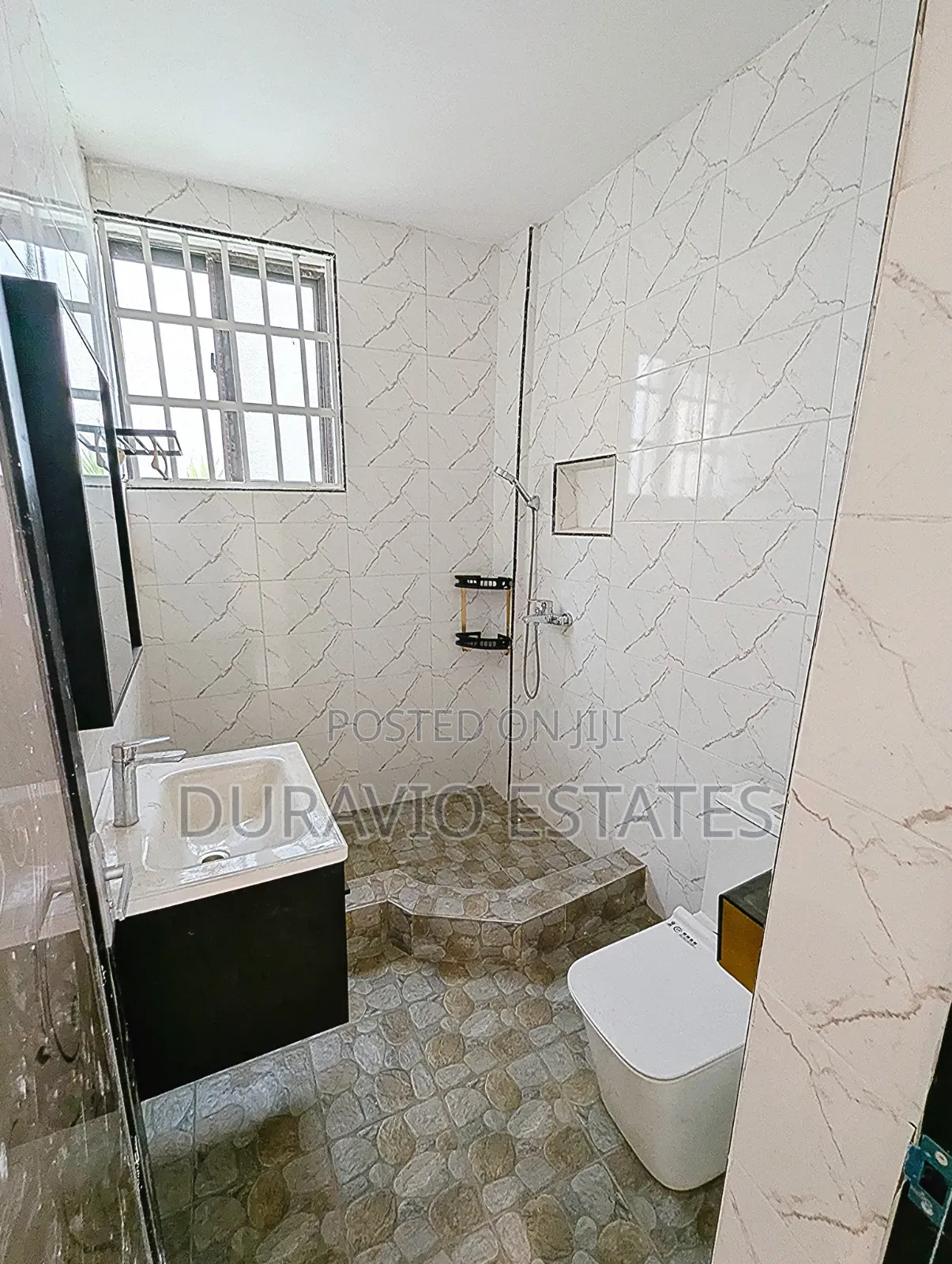 3bdrm House in Kwadaso Agric, Kumasi Metropolitan for sale