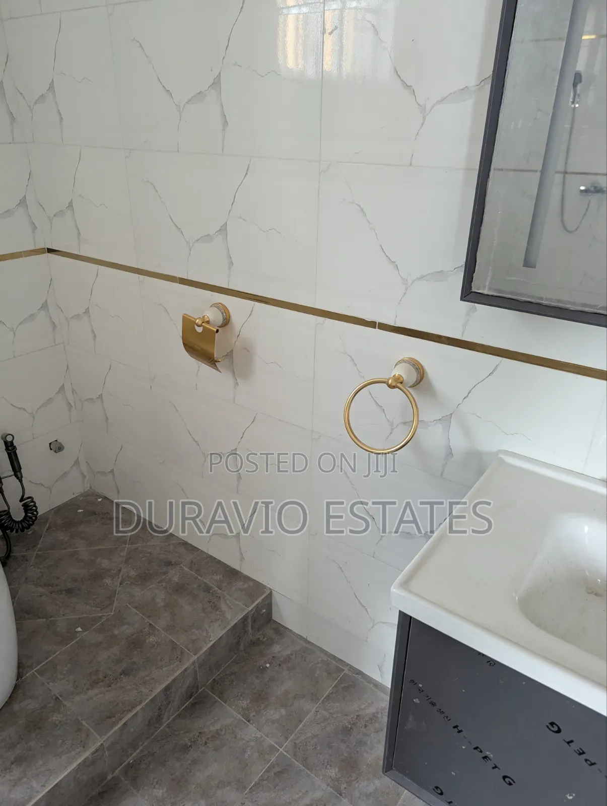 3bdrm House in Kwadaso Agric, Kumasi Metropolitan for sale