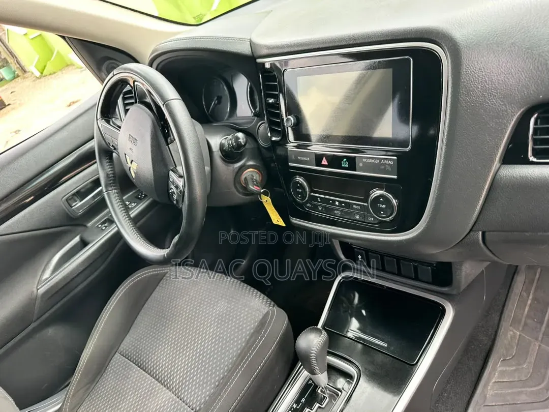 Mitsubishi Outlander 2019 Brown
